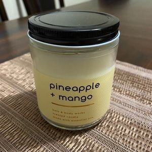 Bath & Body Works Single Wick Candle